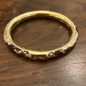 Tory Burch Bracelet Snake skin.